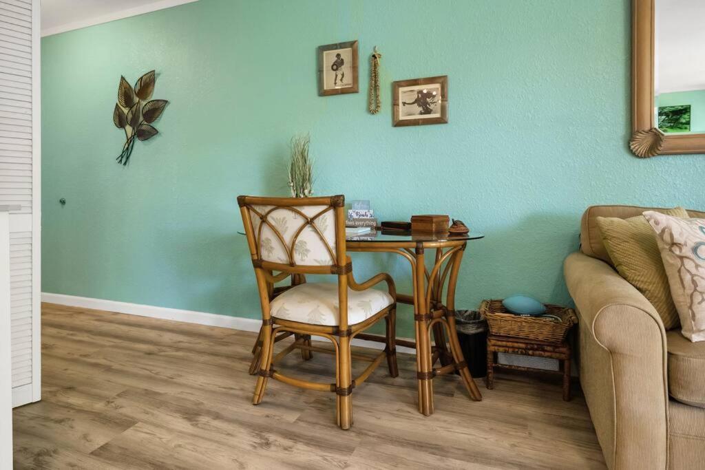 Oceanfront With Aircon-Hear The Waves-Amazing Views-Wifi Appartement Lahaina Buitenkant foto