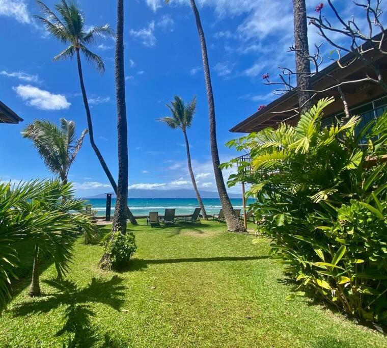 Oceanfront With Aircon-Hear The Waves-Amazing Views-Wifi Appartement Lahaina Buitenkant foto