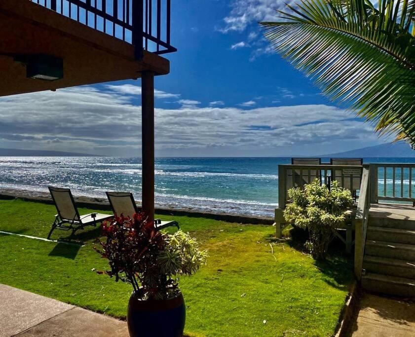 Oceanfront With Aircon-Hear The Waves-Amazing Views-Wifi Appartement Lahaina Buitenkant foto