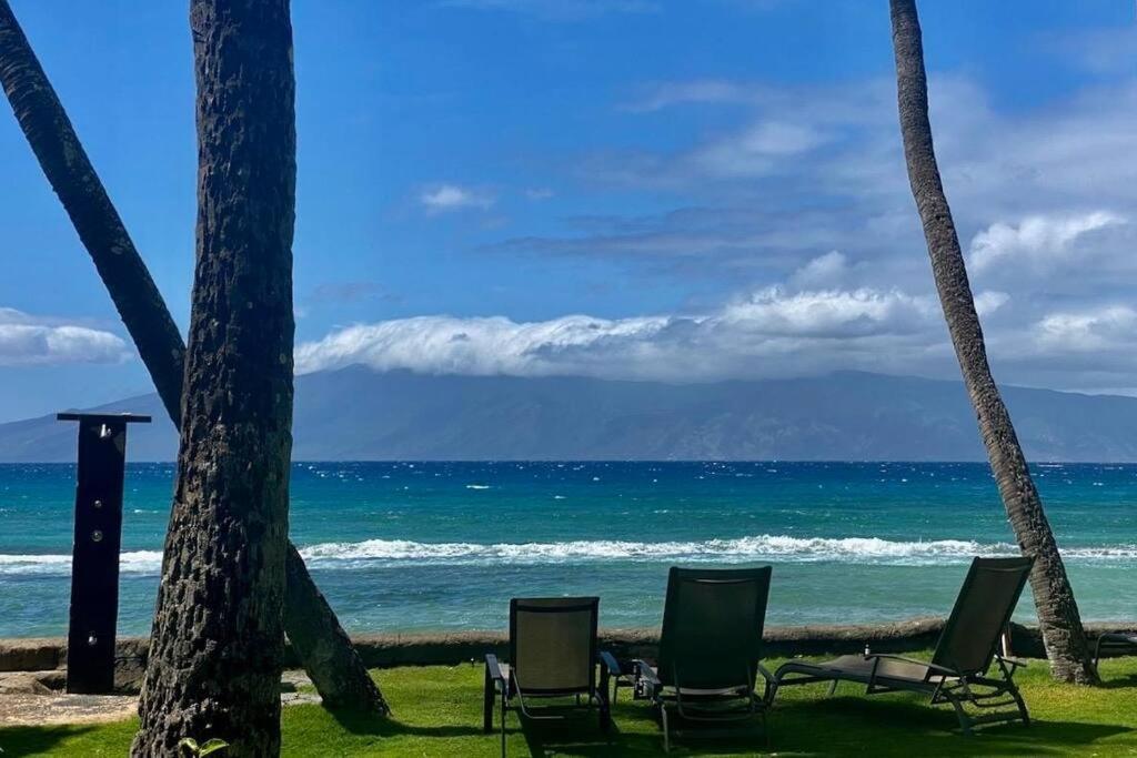 Oceanfront With Aircon-Hear The Waves-Amazing Views-Wifi Appartement Lahaina Buitenkant foto