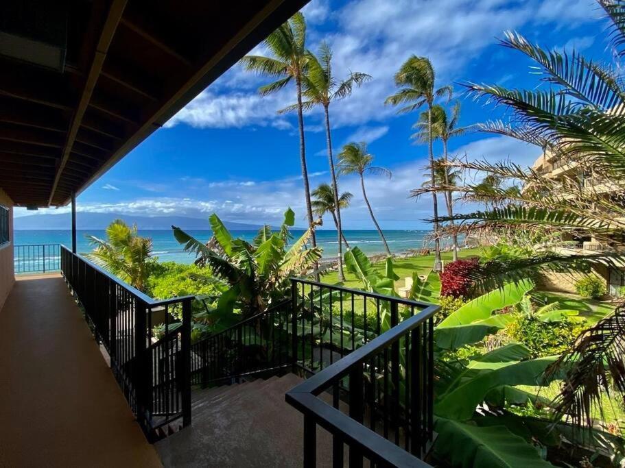 Oceanfront With Aircon-Hear The Waves-Amazing Views-Wifi Appartement Lahaina Buitenkant foto