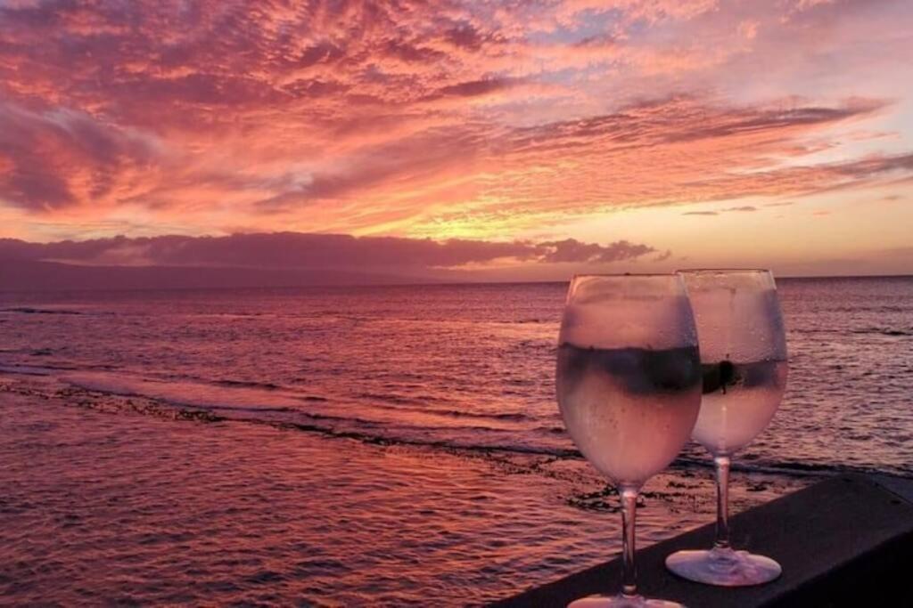 Oceanfront With Aircon-Hear The Waves-Amazing Views-Wifi Appartement Lahaina Buitenkant foto